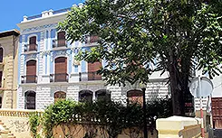 Casas en plaza de la Constitución Casas en plaza de la Constitución