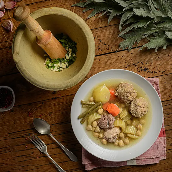 Cocido con rellenos o pelotas Cocido con rellenos o pelotas