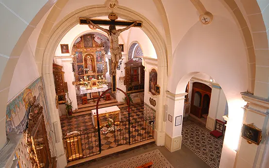Interior iglesia Convento de Santa Ana
